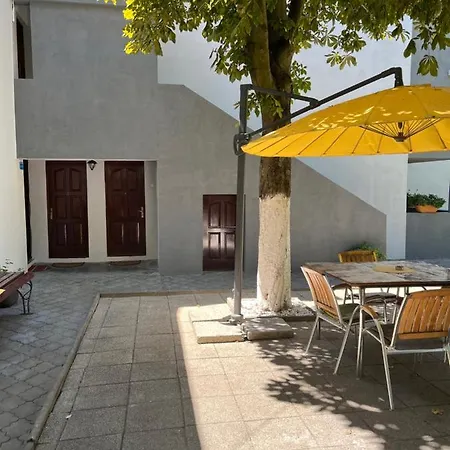 De Inchiriat Bucura 5-6 * Venus