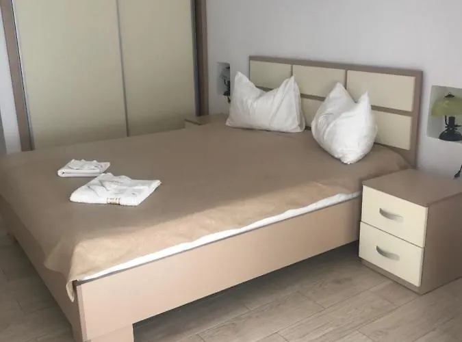 De Inchiriat Bucura 5-6 * Venus